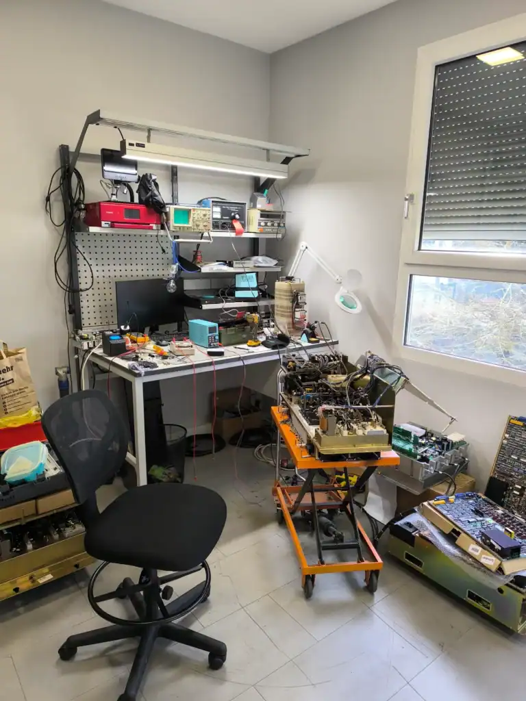 Okuma CNC Reparatur – Elektronikdiagnose & Testsysteme