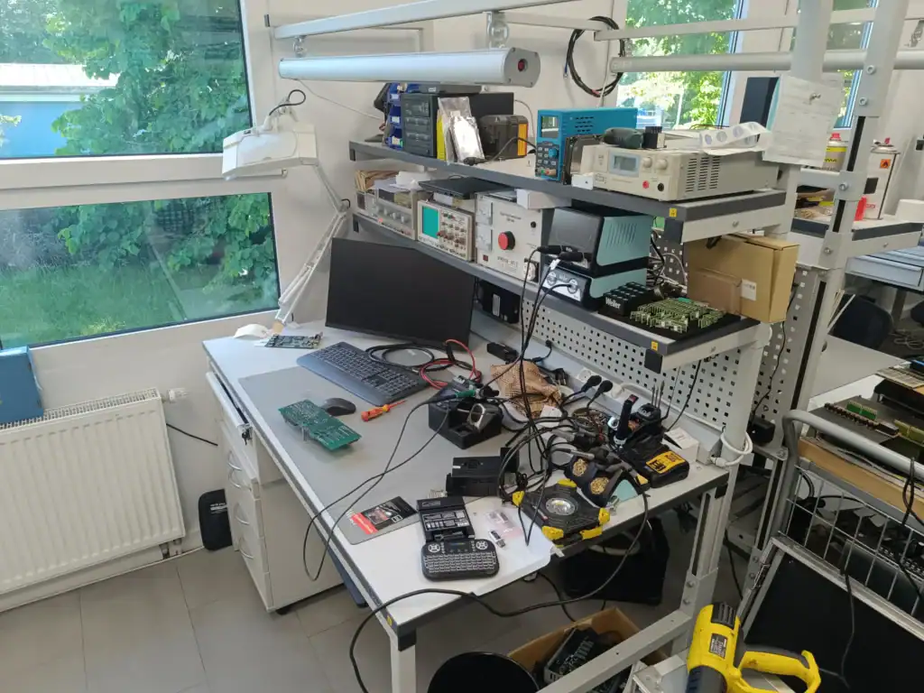 Diagnose-Arbeitsplatz für Okuma-Elektronik